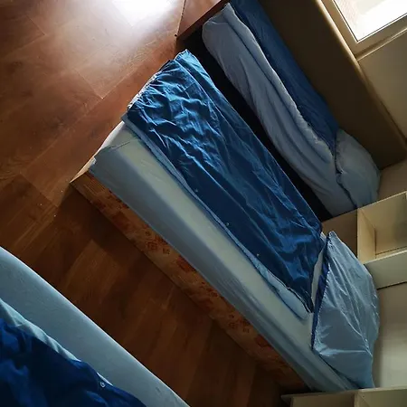 Byt Pre 8 Ludi